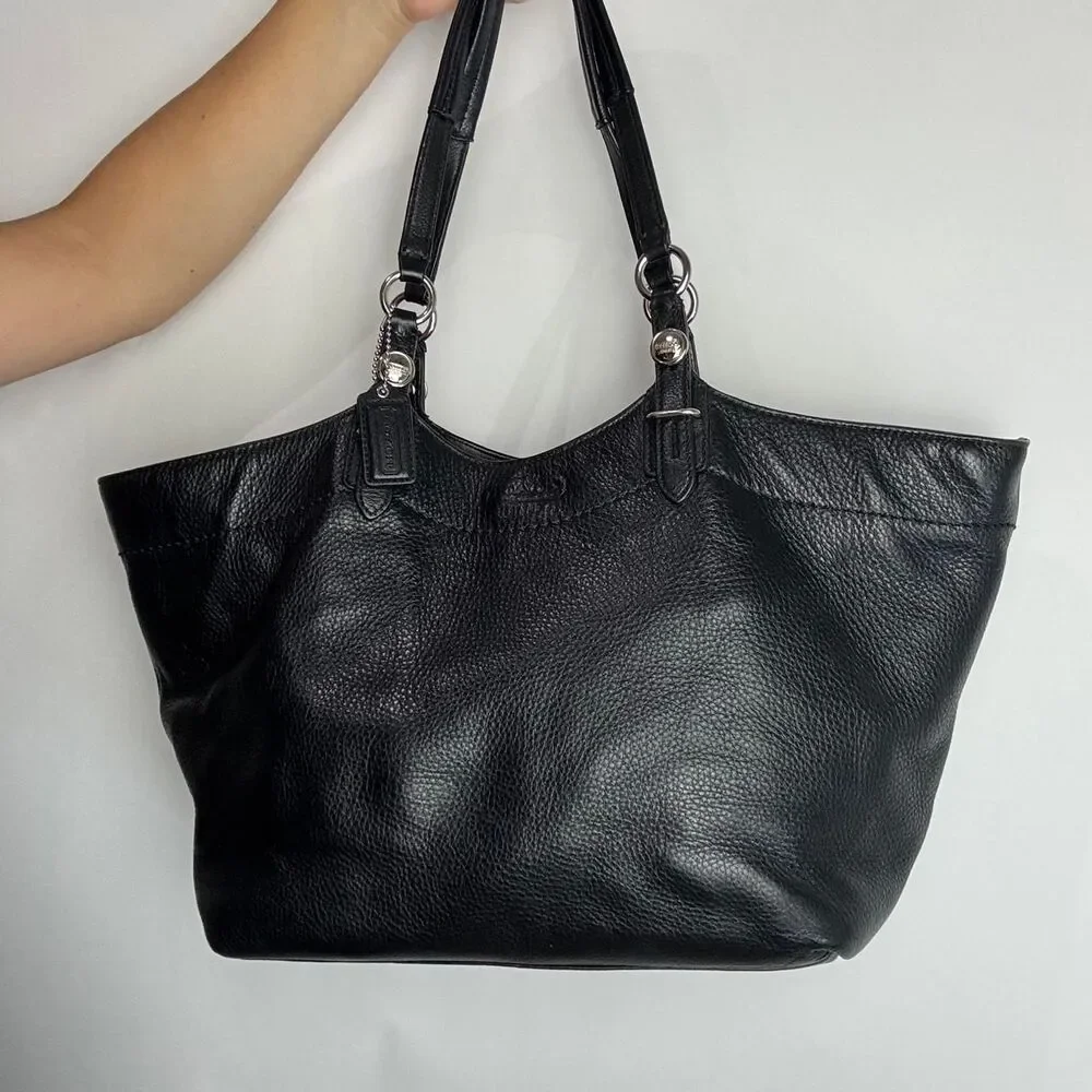 Coach Carly Vintage Y2K Black Pebbled Leather Tote Shoulder Bag